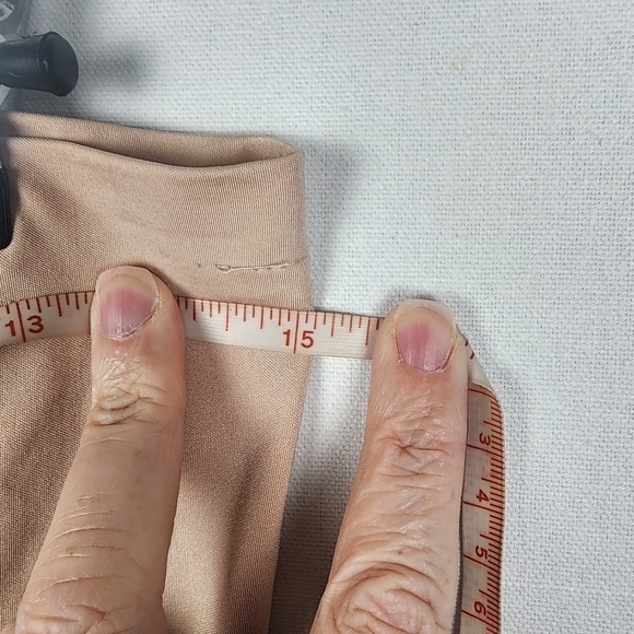 SPANX Shapewear for Women Oncore High-Waisted Mid-Thigh Short Size 3X - Picture 3 of 5